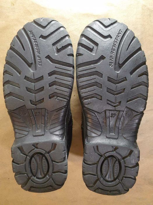 Кроссовки Lemaitre с железным носком ( размер  38 ) Замша .