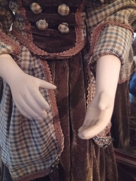 Boneca dama antiga porcelana