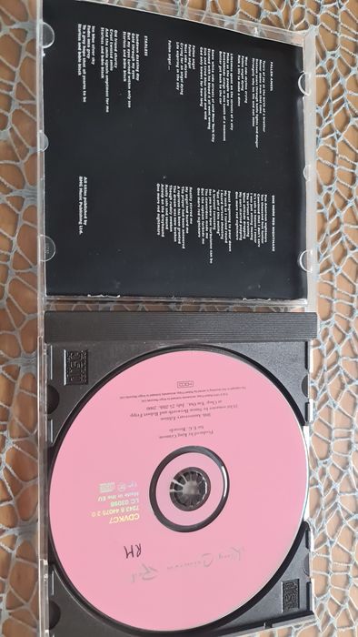 King Crimson с альбомом Red. Это издание входит в серию "30th Annivers