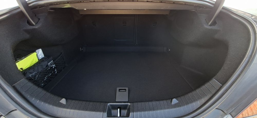 Excelente Mercedes CLA 200 D  AMG