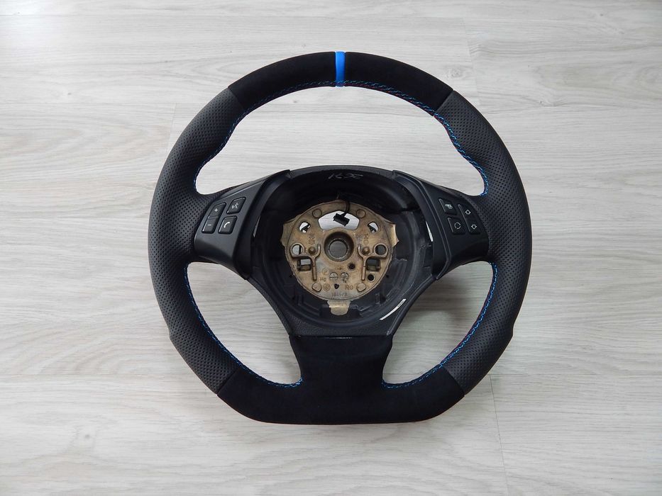 BMW E84 E90 E91- kierownica nowa skóra alcantara 3-375-E90-1