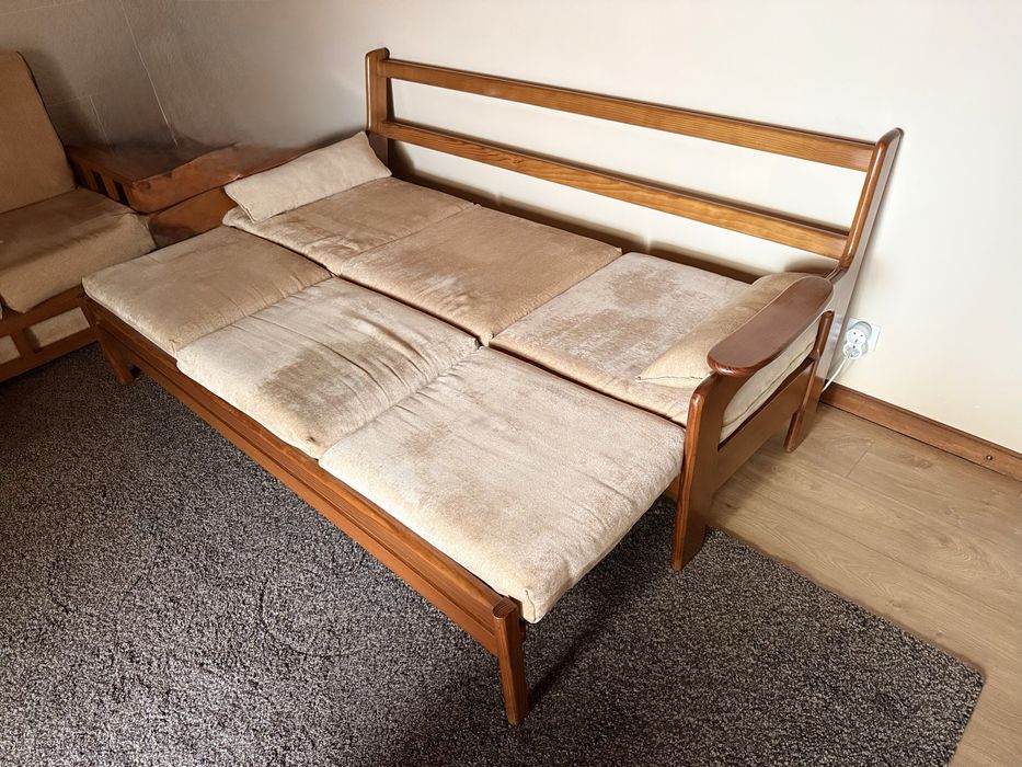 Sofa cama + sofa de 2 lugares em madeira maciça