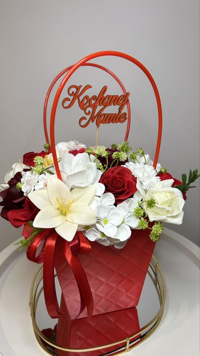 Flower box kosz kwiaty róże mydlane bukiet prezent czerwony