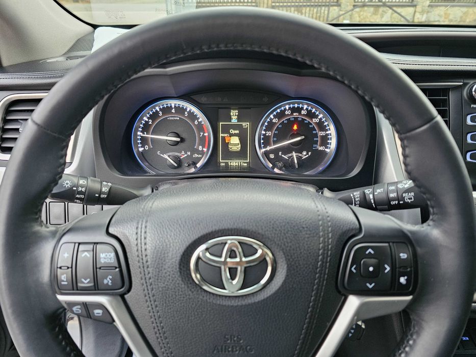 Toyota Highlander V6 3.5 Premium | 2015 рік | Топова компектація