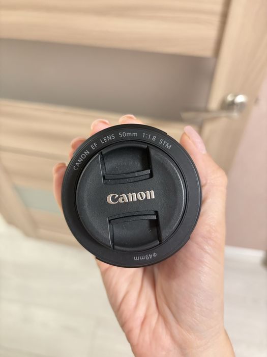 Canon ef 50 mm  1.8 стан новий!