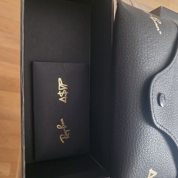 Etui na okulary Markowe & Wzorzyste (Prada, Ray-Ban, Ferrari, Jimmy Choo) + Ściereczki | NOWE