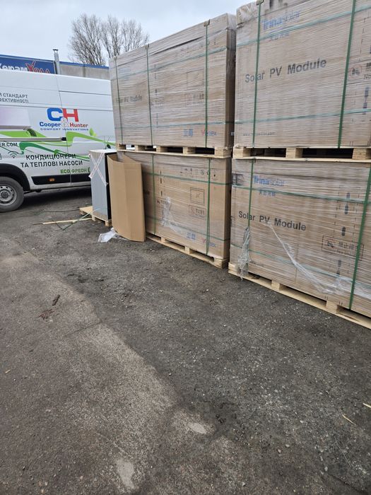 Сонячні панелі Longi Solar