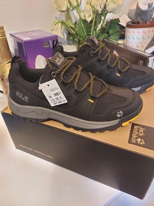 Фирменные оригинал кроссовки Jack Wolfskin демисезонные