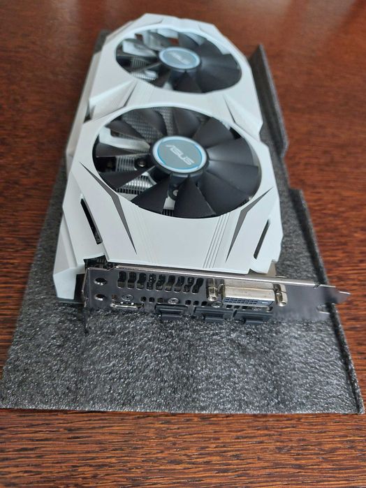 Sprzedam kartę graficzną GTX 1060 6GB