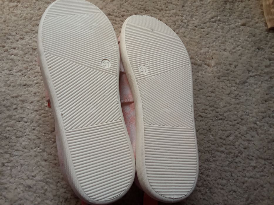 Slippers size 31