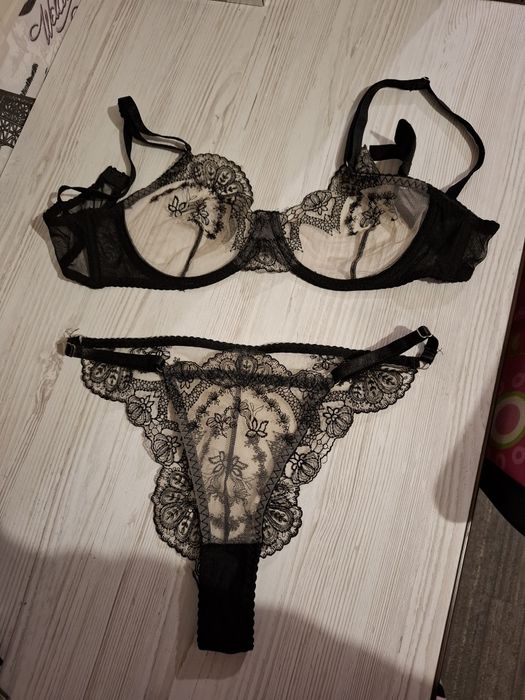 Комплект жіночої білизни