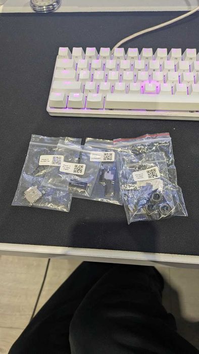 iPhone 12 Pro - części z demontażu (taptic, aparat, SIM tray, głośnik)