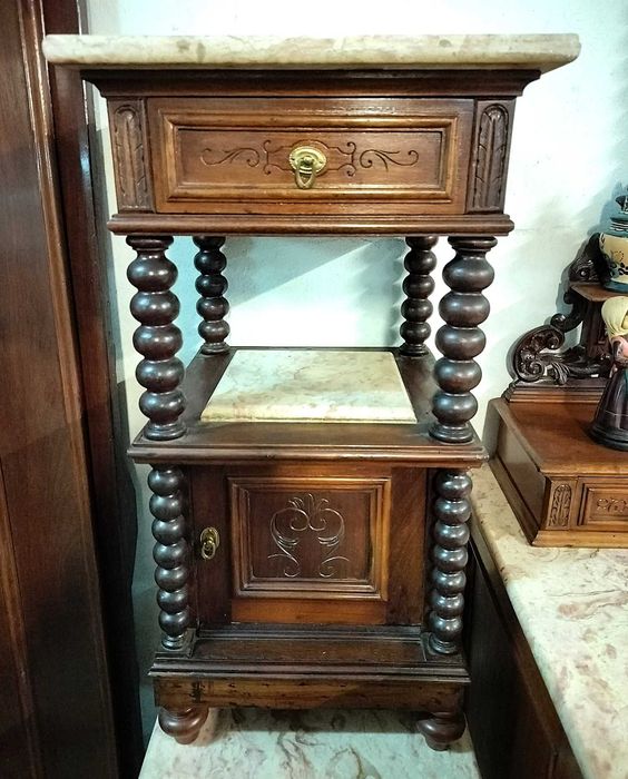 Quarto de Casal Vintage em Excelente Estado