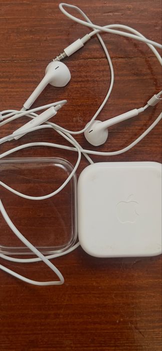 Навушники Apple дротові