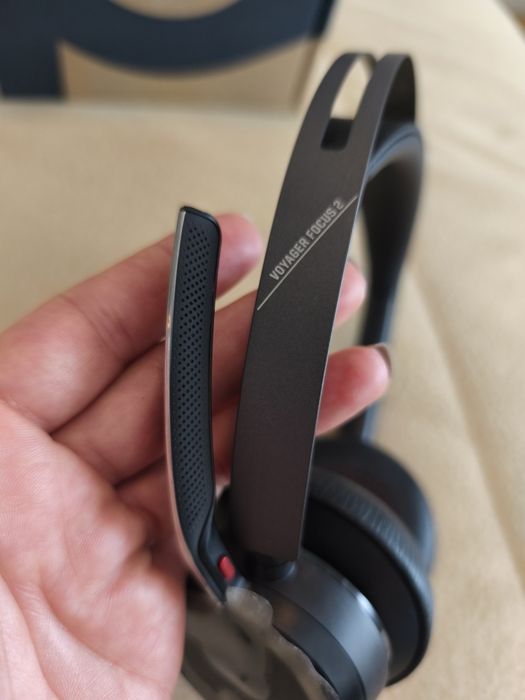 Phones Poly Voyager Focus 2 UC Certicado Microsoft Teams