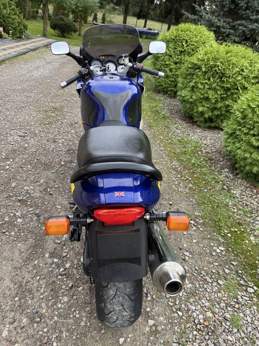 Triumph 695 Sprint ST