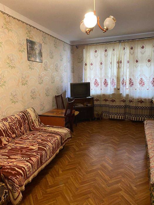 (3-50) Двухкомнатная на Бочарова