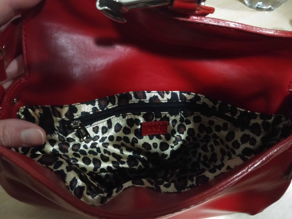 Mala de mão em pele sintéctica da marca Mango