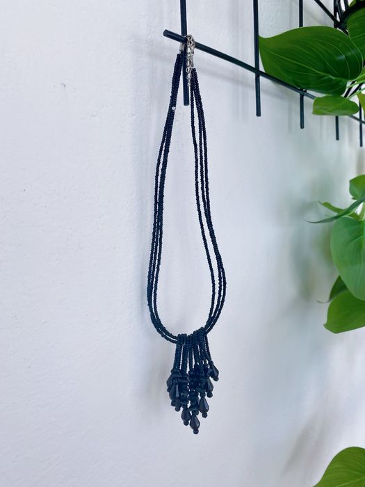 Naszyjnik damski z czarnych koralikow vintage