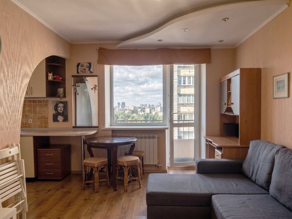 Тополева 3, 4/5 поверх, 32кв.м, ремонт