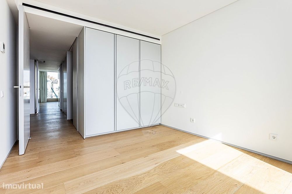 Apartamento T4 para venda
