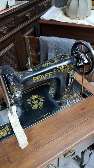 Maquina costura Pfaff