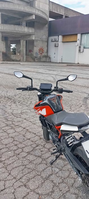 Mota KTM Duke 125
