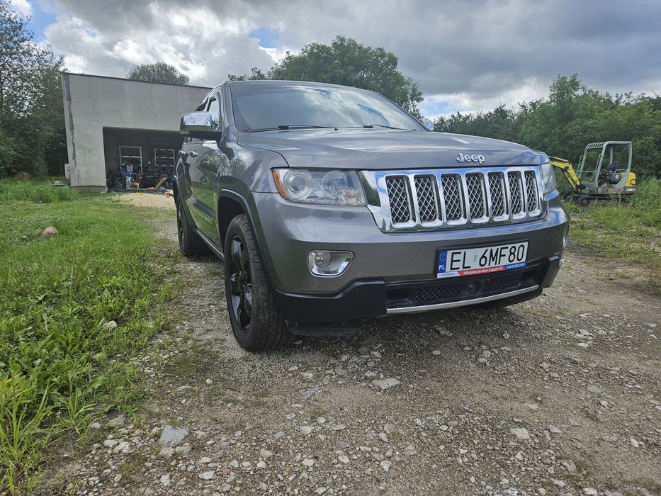 Jeep Grand Cherokee wk2 5.7 Overland Summit