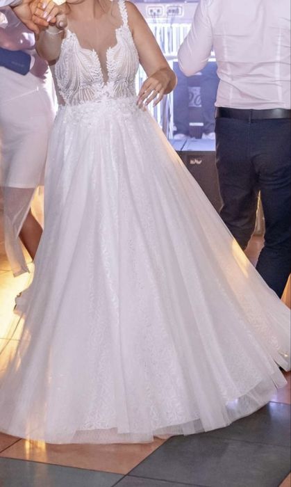 Suknia ślubna i welon