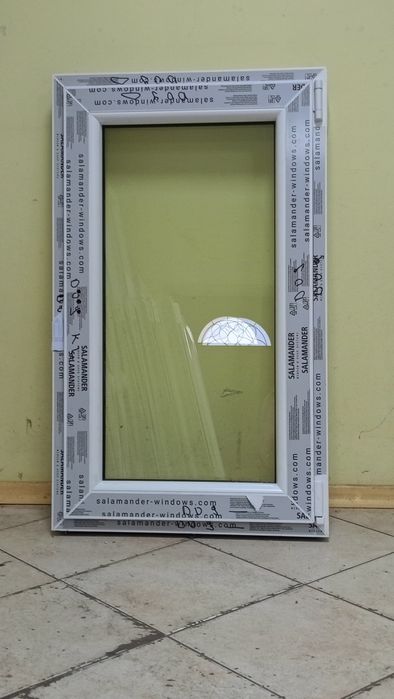 Okno 600 x 900 białe pcv