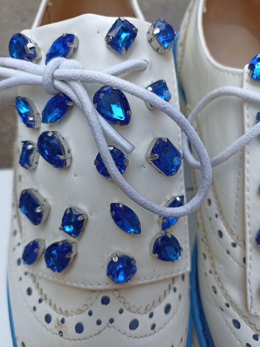 Sapatos Azul com pedras