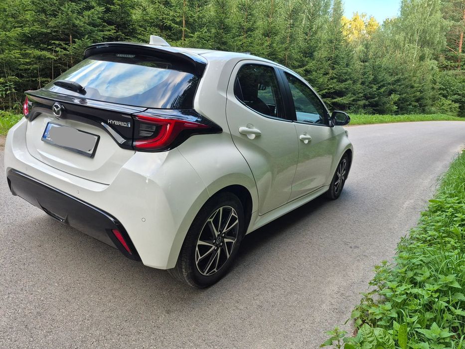 Mazda 2 Hybrid Mazda 2 Hybrid 1.5 Agile + Pakiet Comfort Przebieg 58 tys. km  Skóry