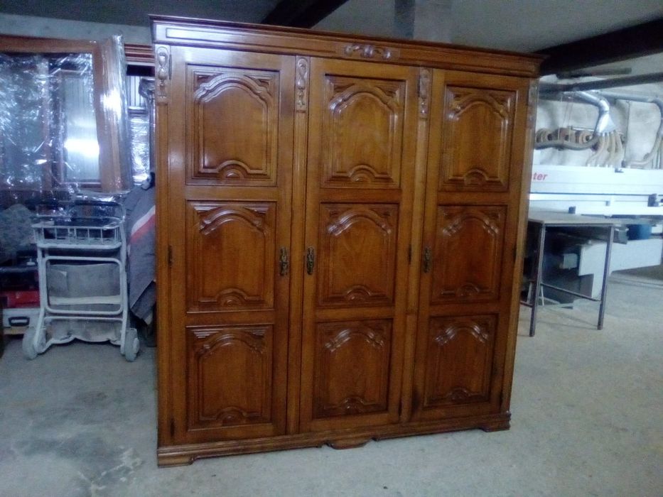 Mobília de quarto e outros artigos