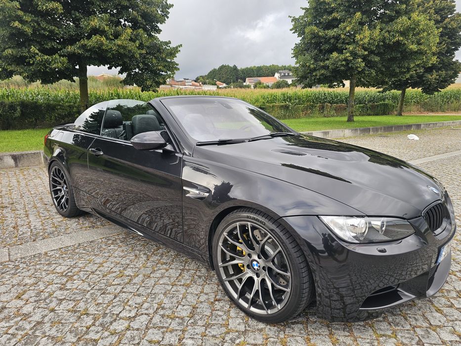 BMW M3 e93  2011