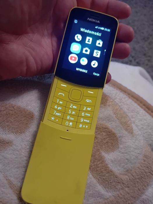 Nokia 8110 4g  żółta zadbana sprawna Polecam