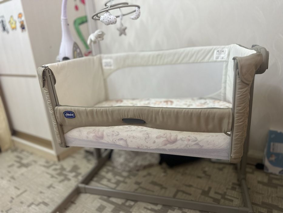 Детская кроватка Chicco