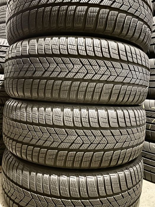 235/45 R18 Pirelli Winter Sottozero 3 98V XL Elect PNCS T0 / 4шт./ 2024 рік./ як нові / Акустік