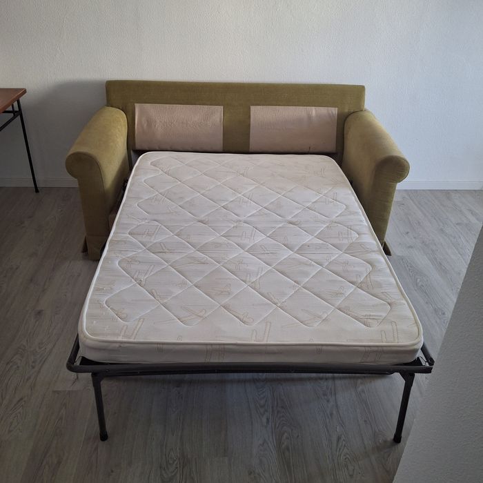 Vendo sofá cama em otimo estado