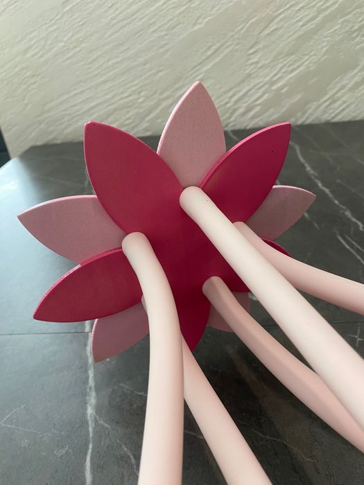 Люстра квітка в дитячу кімнату