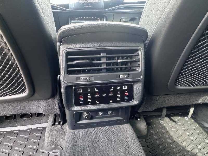 2019 Audi Q8 quattro Prestige 55 TFSI