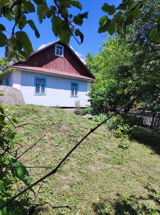 Продам будинок в центрі с.Болотеівці