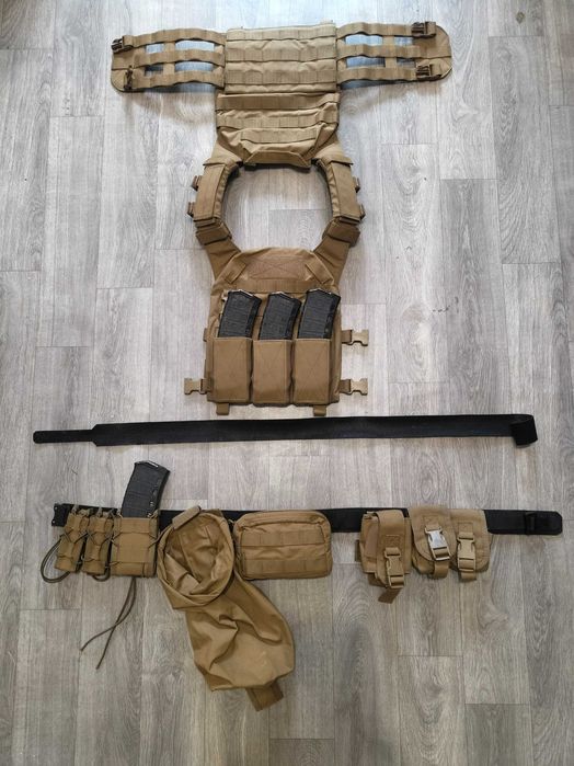 Warrior Recon Plate Carrier + Warrior Laser Cut Fight Light Belt Black