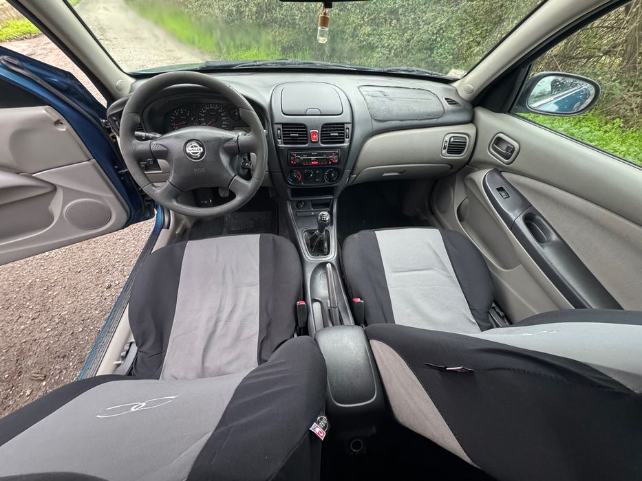 Vendo Nissan Almera 2.2 DI 110cv comercial