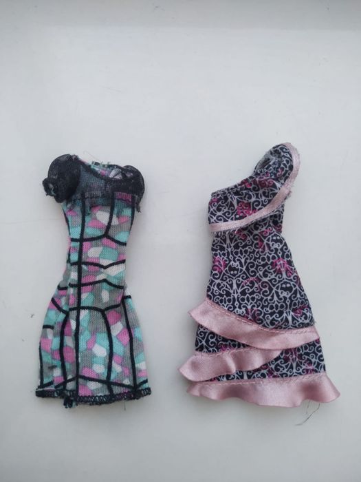 Sukienka dla lalki Monster High unranko