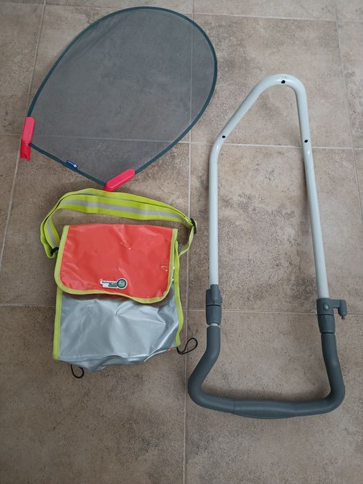 Triciclo para duas etapas com mala e pára-sol