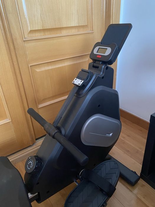 Rowing Machine436591968052193281