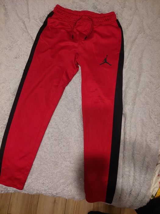 Spodnie dresowe chłopięce Jordan r 140 - 152