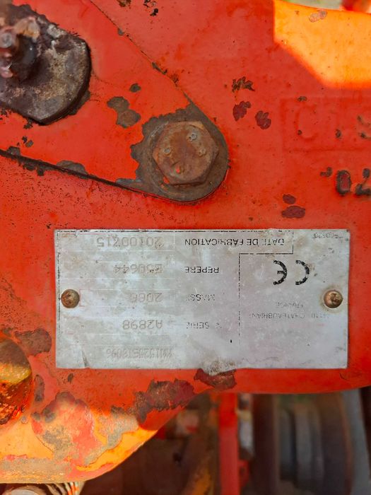 Pług obracalny zawieszany 5-skibowy Kuhn Multi- Master 152T