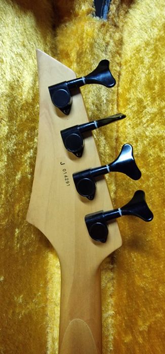Gitara Basowa Grover Jackson