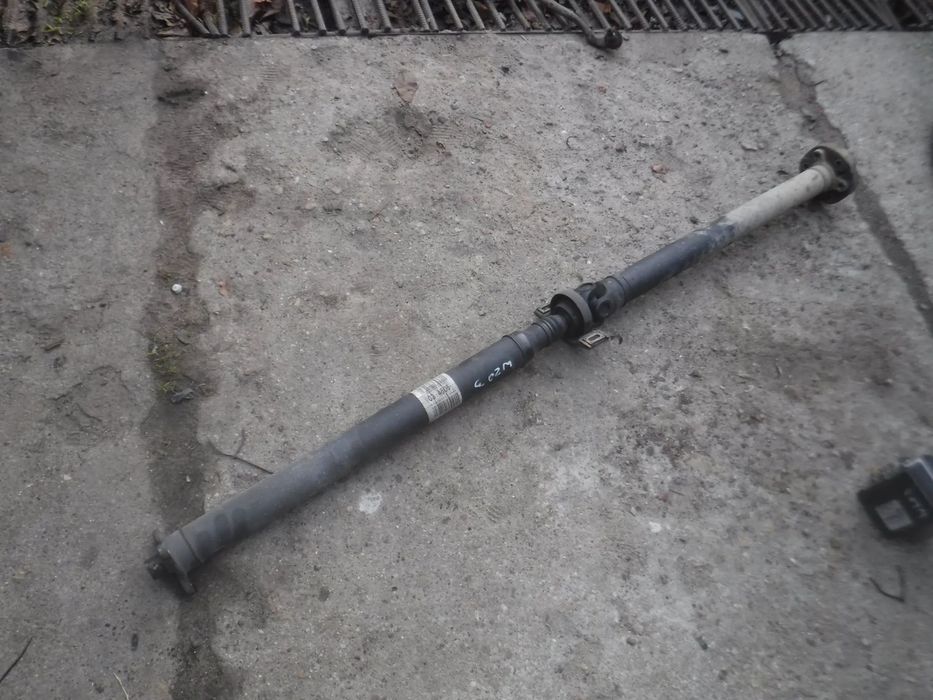 Mercedes W203 C klasa  wal napedowy 2034104806